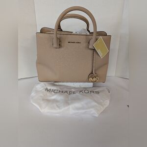 Michael Kors Beige Satchel Bag" SAVANNAH" NWT and Duster